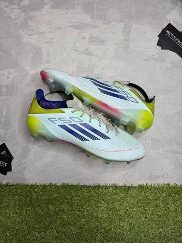 Бутсы Adidas F50 b62-297 b62-297 фото