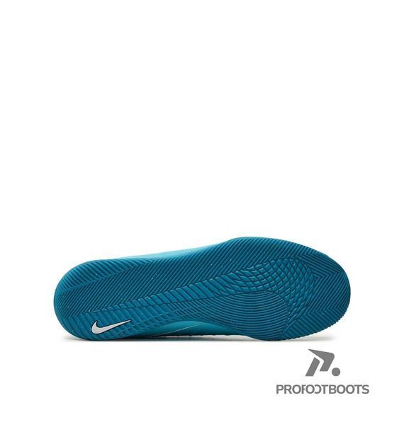 Футзалки Nike Phantom Gx 2 Club Light Blue FJ2568-400 фото