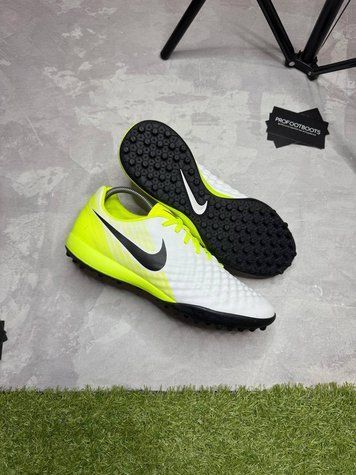 Сороконіжки Nike Magista 50a-780 50a-780 фото