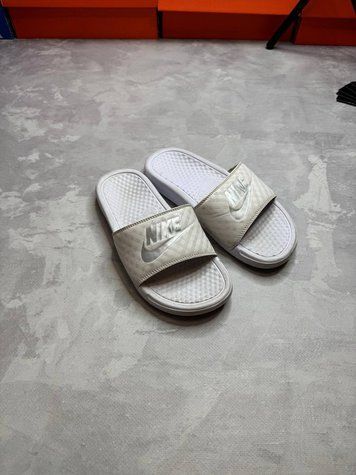 Тапочки Nike 9c4-8c2 9c4-8c2 фото