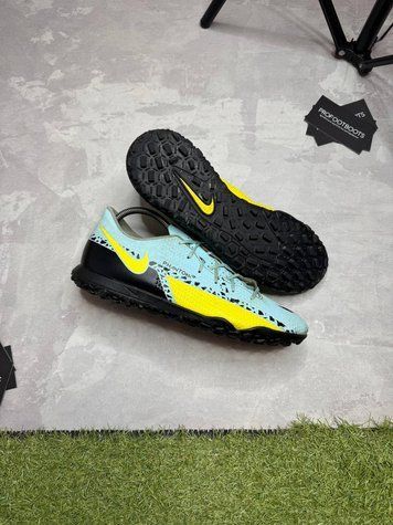 Сороконіжки Nike Phantom 579-455 579-455 фото